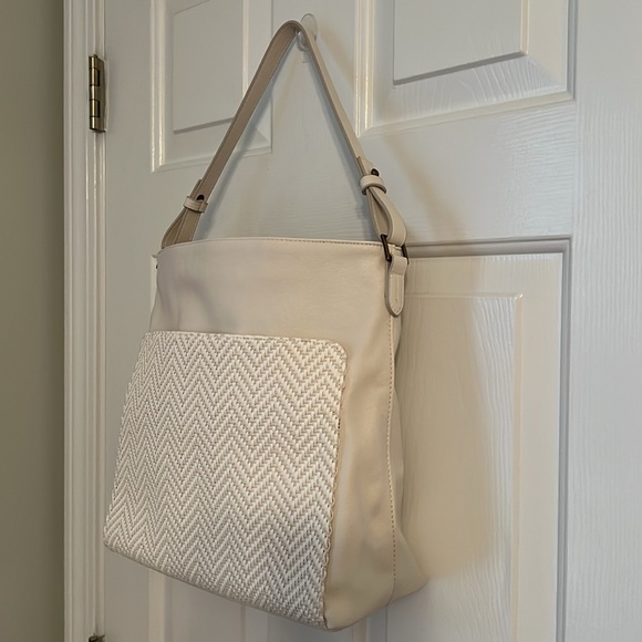 Universal Thread Shoulder Bag - Picture 2 of 6